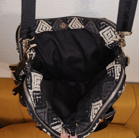 Purse - Picture 2 of 5